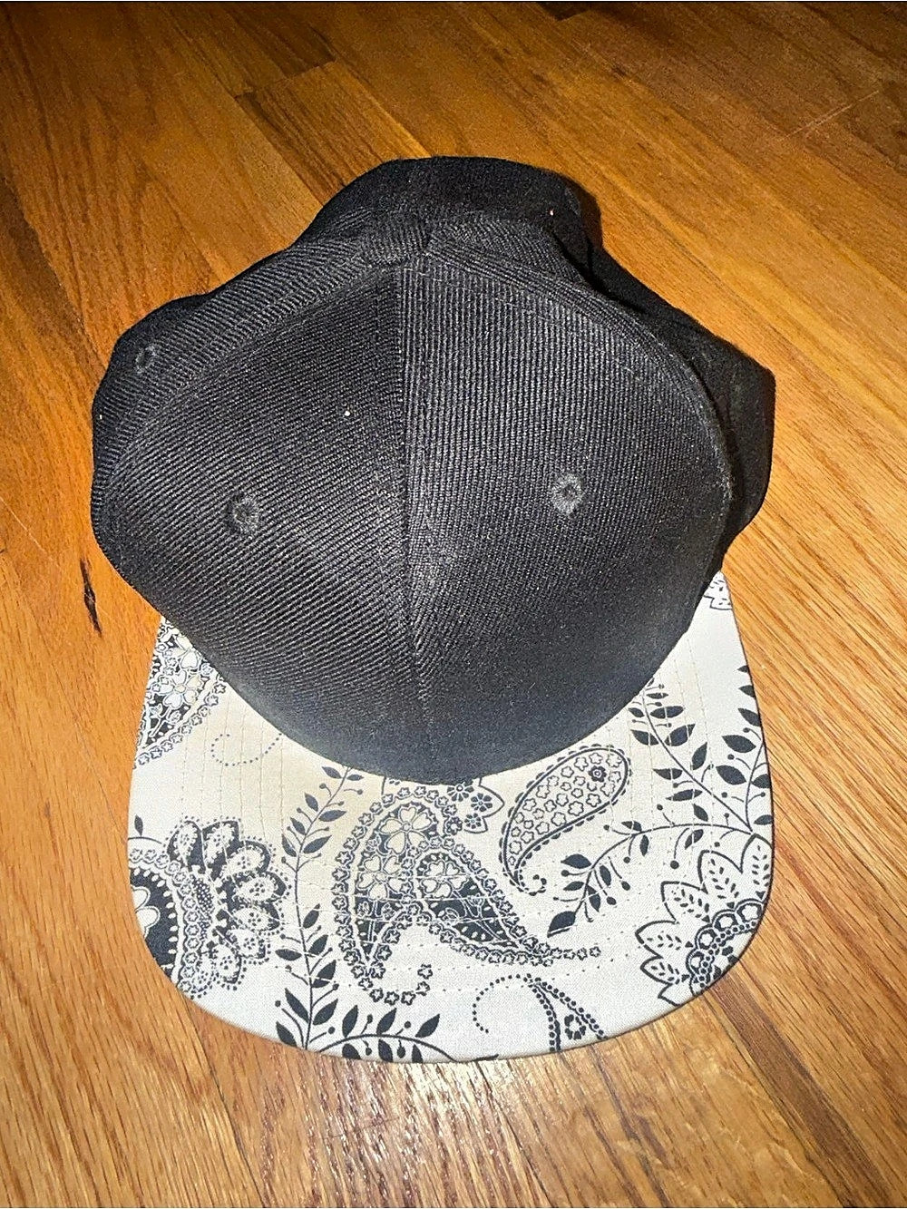 Snapback Hat Black & White